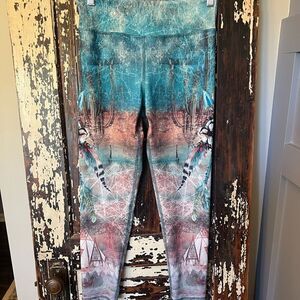 Evolution and Creation Southweatern Native American soft leggings. Size M EVCR